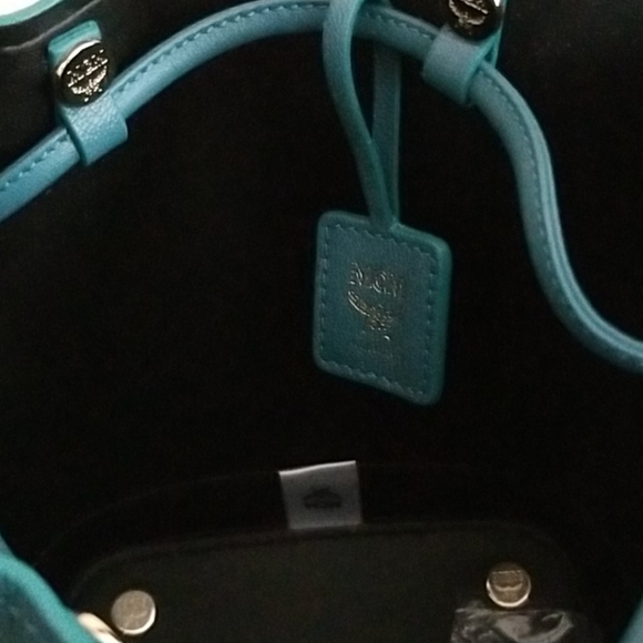 New MCM Milano Mini Patent Drawstring Bag - Picture 11 of 13